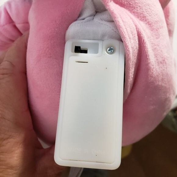 Disney Pink Baby Minnie Mouse Singing Musical Talking Plush Stuffed Soft Toy - Picture 7 of 9